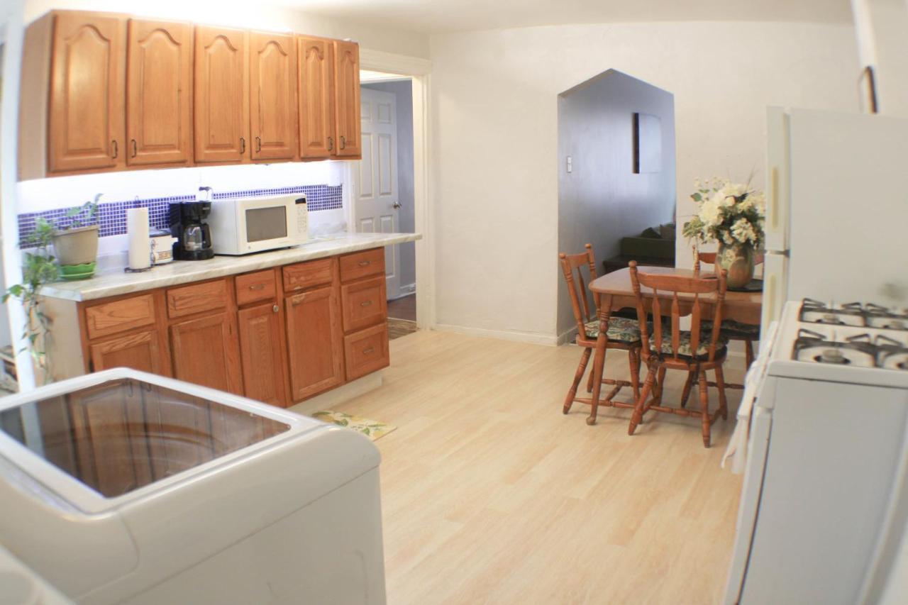 3 Bedroom Southside Pad - Sleeps 8 - Amazing Location Питсбърг Екстериор снимка
