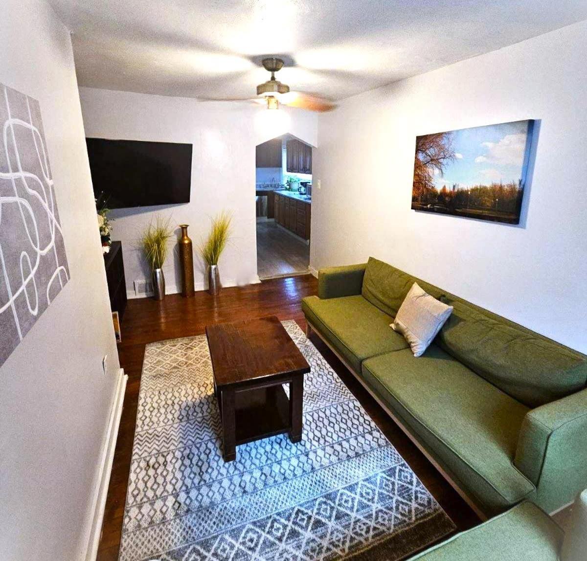 3 Bedroom Southside Pad - Sleeps 8 - Amazing Location Питсбърг Екстериор снимка